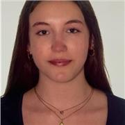 Me considero una persona empática y muy amable, caigo muy bien a los niños y tengo experiencia cuidado a bebés